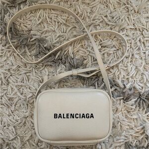 Balenciaga Everyday Camera Bag - White